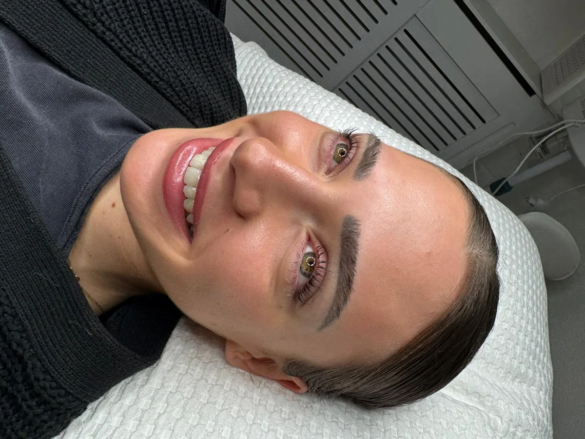 Wimpernlifting und Augenbrauenbehandlung in Zürich